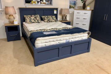 - Modo Kingsize Panel Bed with Low Foot End and Oak Top