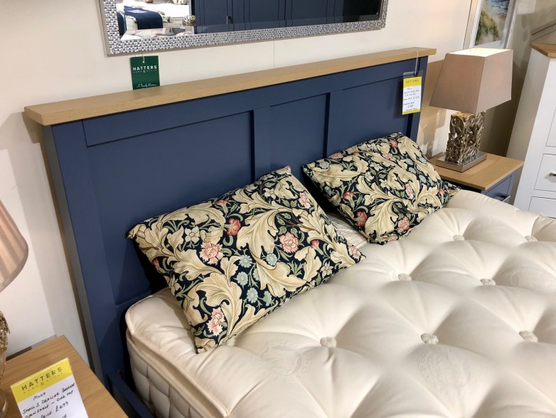 - Modo Kingsize Panel Bed with Low Foot End and Oak Top