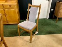 Ercol - Windsor Medium Extending Dining Table and 6x Penn Dining Chairs thumbnail