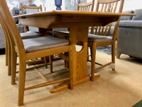 Ercol - Windsor Medium Extending Dining Table and 6x Penn Dining Chairs thumbnail