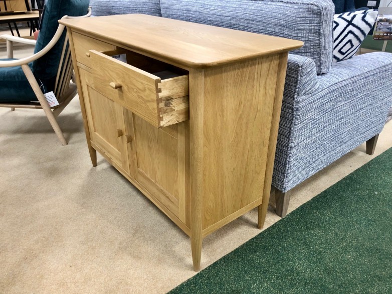 - Teramo Small Sideboard