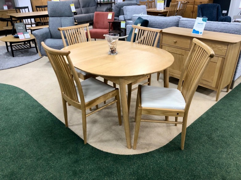 Ercol - Teramo Small Extending Dining Table and 4x Dining Chairs