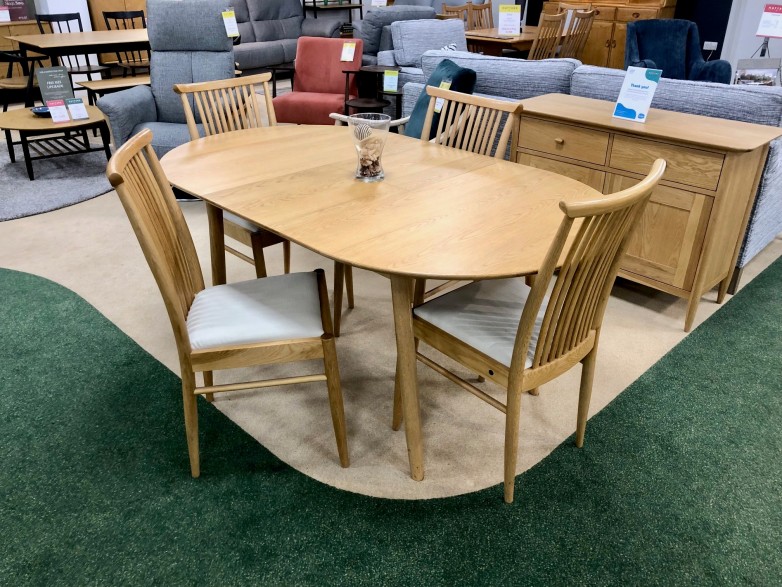 Ercol - Teramo Small Extending Dining Table and 4x Dining Chairs