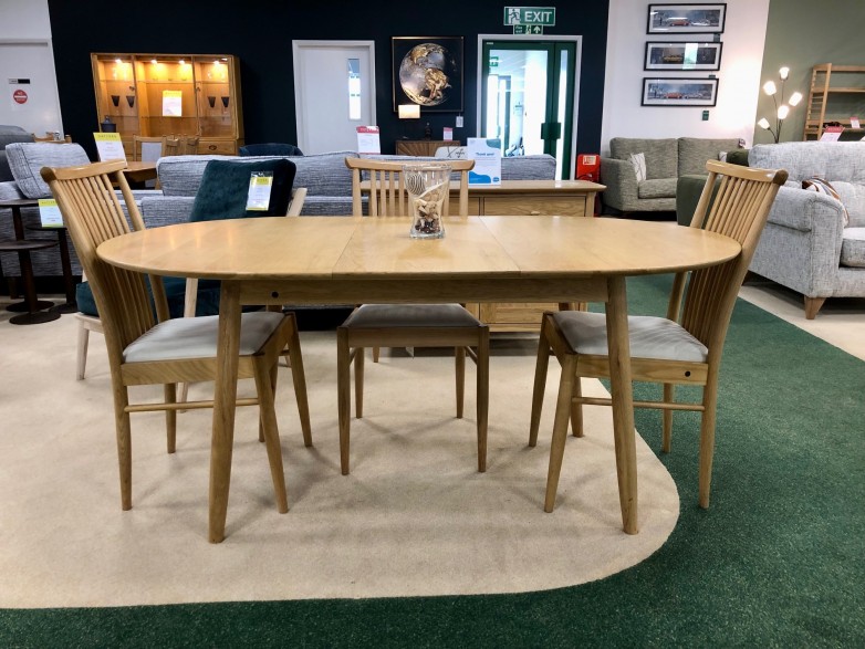Ercol - Teramo Small Extending Dining Table and 4x Dining Chairs