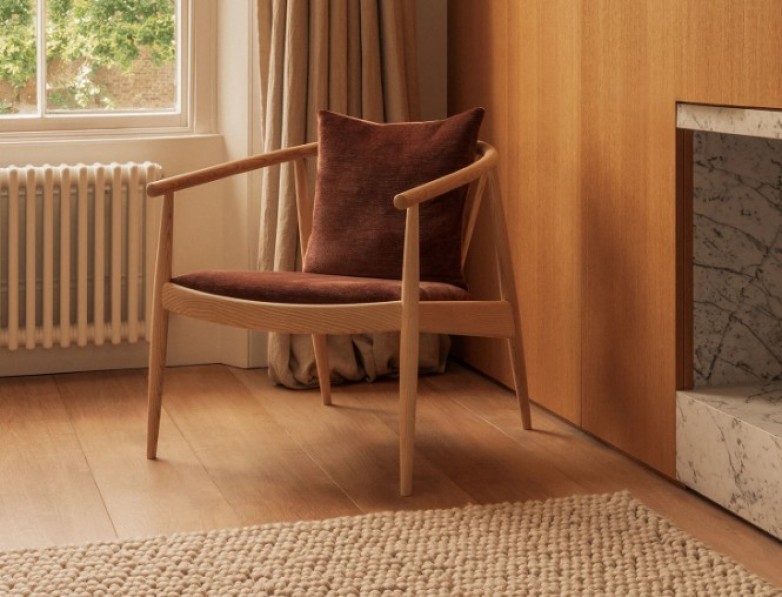 - Reprise Chair