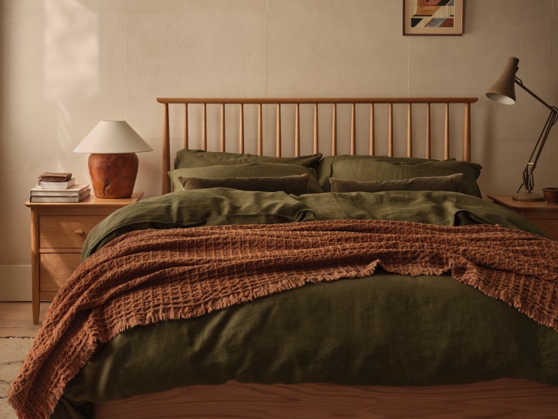 - Teramo Bedroom Collection