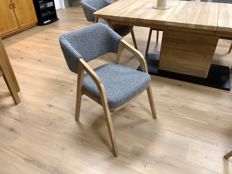 - Thirlmere Extending Dining Table and 6x Bergamo Dining Chairs