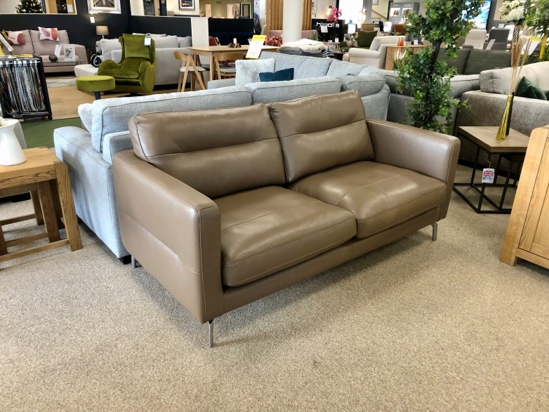 - Xenia 2.5-Seater Sofa (180) in Leather