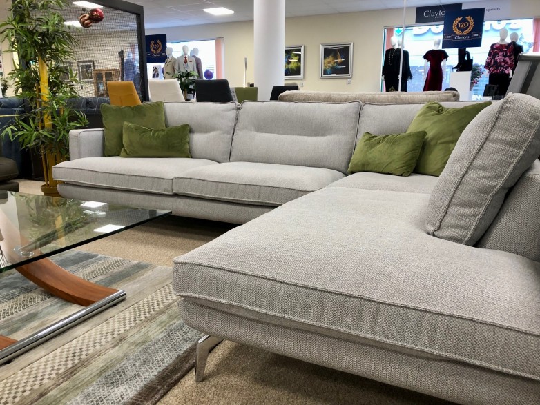 - Campbell Chaise Corner Sofa (Scatters Included)