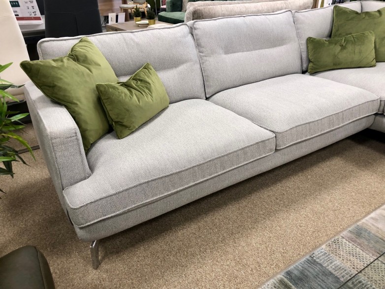 - Campbell Chaise Corner Sofa (Scatters Included)