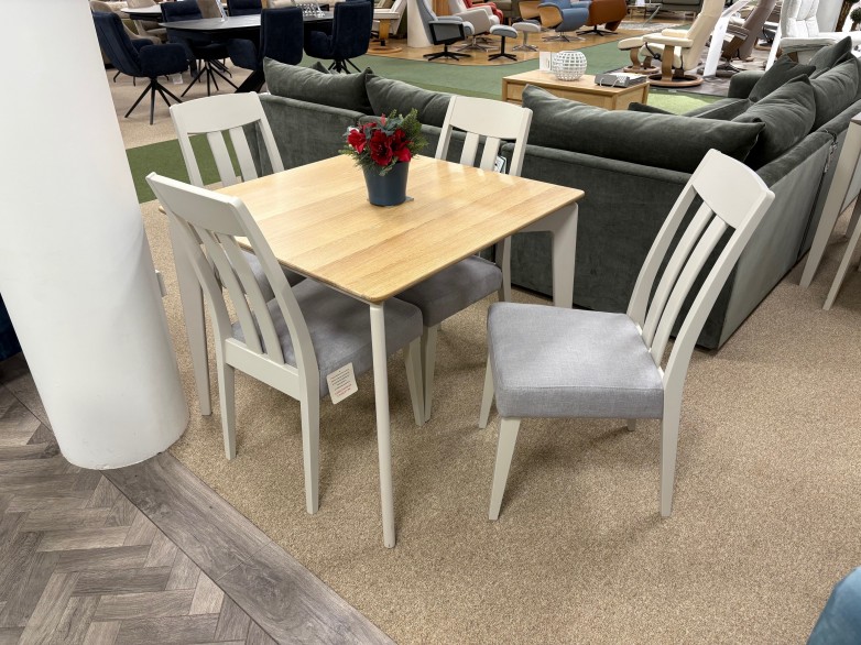 - Buckingham Dining Table and 4x Dining Chairs