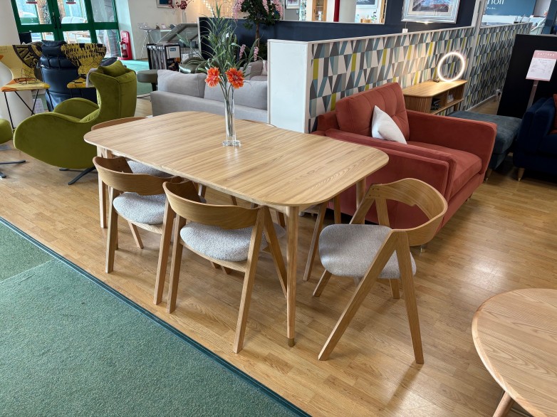 - Salita Extending Dining Table and 6x Dining Chairs