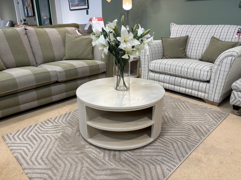 - Danse Circular Coffee Table