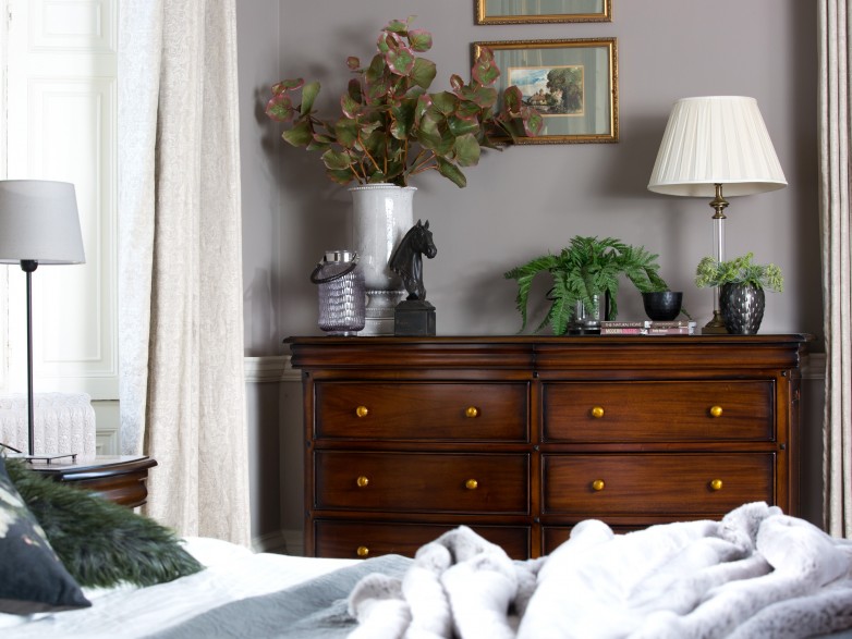 - Leon Bedroom Collection