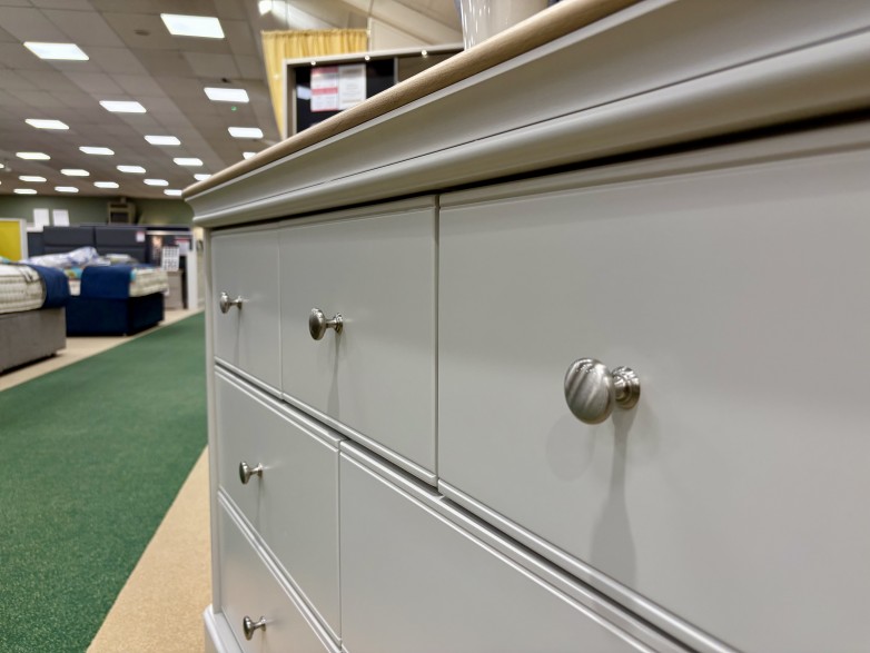 - Chartwell Bedroom 3 + 4 Wide Chest with Oak Top