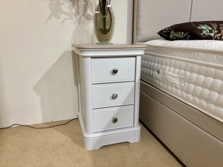 - Chartwell Bedroom 3 Drawer Small Bedside with Oak Top