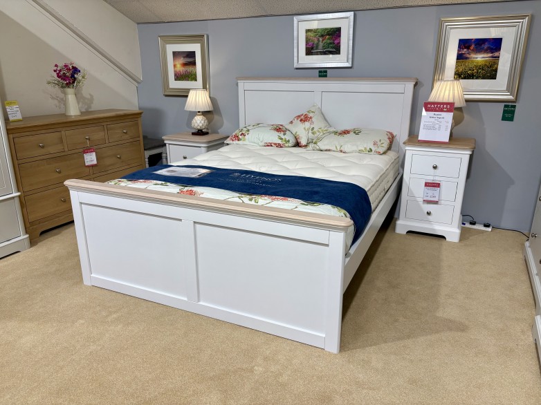 - Chartwell Bedroom Kingsize Bed with Underbed Drawers
