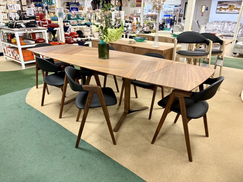 - Fusion Dining Table with 2x Extension Leaves and 6x Titan Dining Chairs