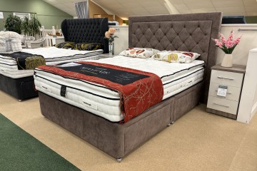 - Mayfair Kingsize (5ft) 5000 Pillow-Top with 2+2 Drawer Set and Buttoned Headboard