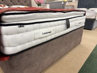 - Mayfair Kingsize (5ft) 5000 Pillow-Top with 2+2 Drawer Set and Buttoned Headboard thumbnail
