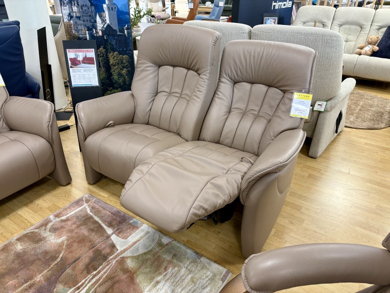 - Rhine Manual-Reclining 2-Seater Sofa in Leather