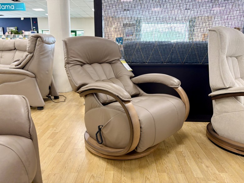 - Mosel Maxi Power-Reclining Swivel Chair in Leather