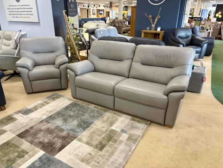 - Seattle 3-Seater Sofa and Power-Reclining Armchair in Leather