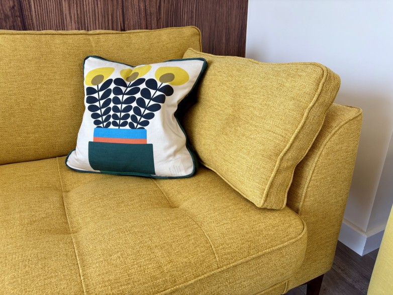 - Arklow Medium Sofa and Snuggler (Scatters Included)