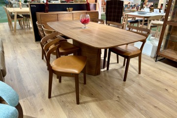 - Extending Dining Table (SM117NO) and 6x Dining Chairs (SM46NO) in Oiled Walnut Wood