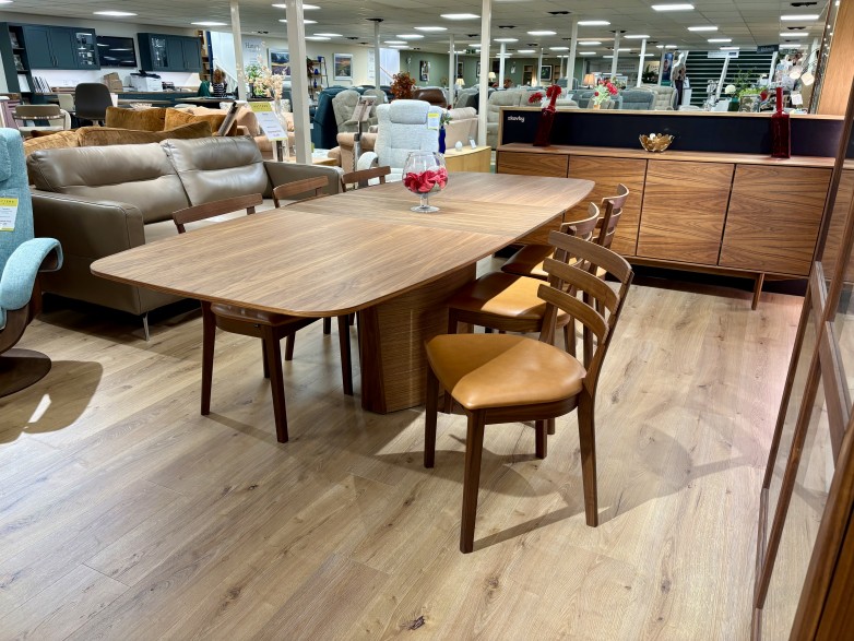 - Extending Dining Table (SM117NO) and 6x Dining Chairs (SM46NO) in Oiled Walnut Wood