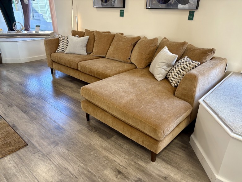 - Garcia Large Chaise Sofa (RHF) with Pillow Back (Scatters Included)