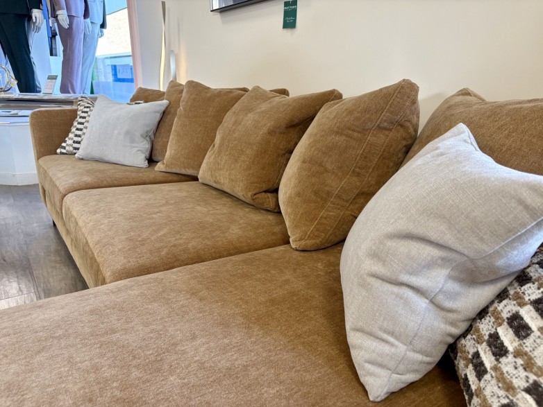 - Garcia Large Chaise Sofa (RHF) with Pillow Back (Scatters Included)